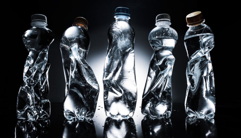 copertina articolo acqua imbottigliata Nanosystem